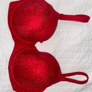 Demi lined red lace VS Bra!